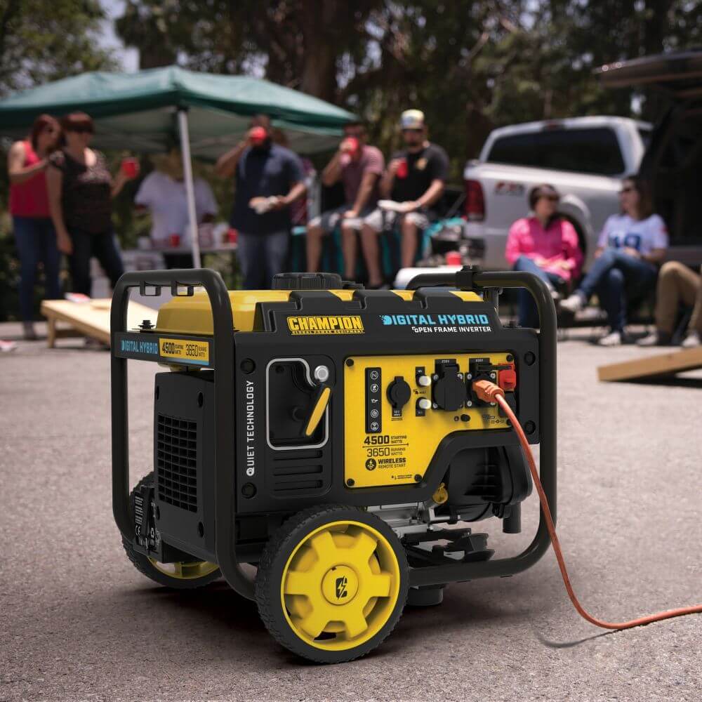 4.5_kW_Open_Frame_Generator_Side View with the people in the background 