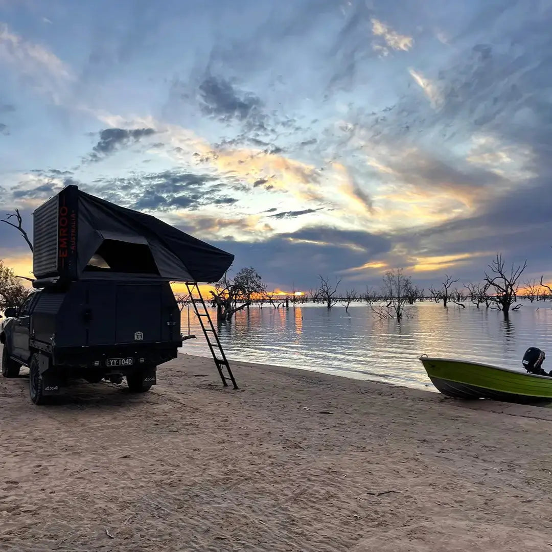 Emroo Desert King 4 Person Roof Top Tent Near Boat Near Sea