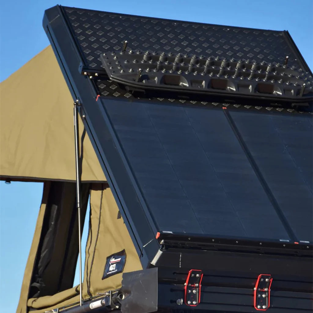 iTechWorld 27V 150W Solar Panel in use outside setting