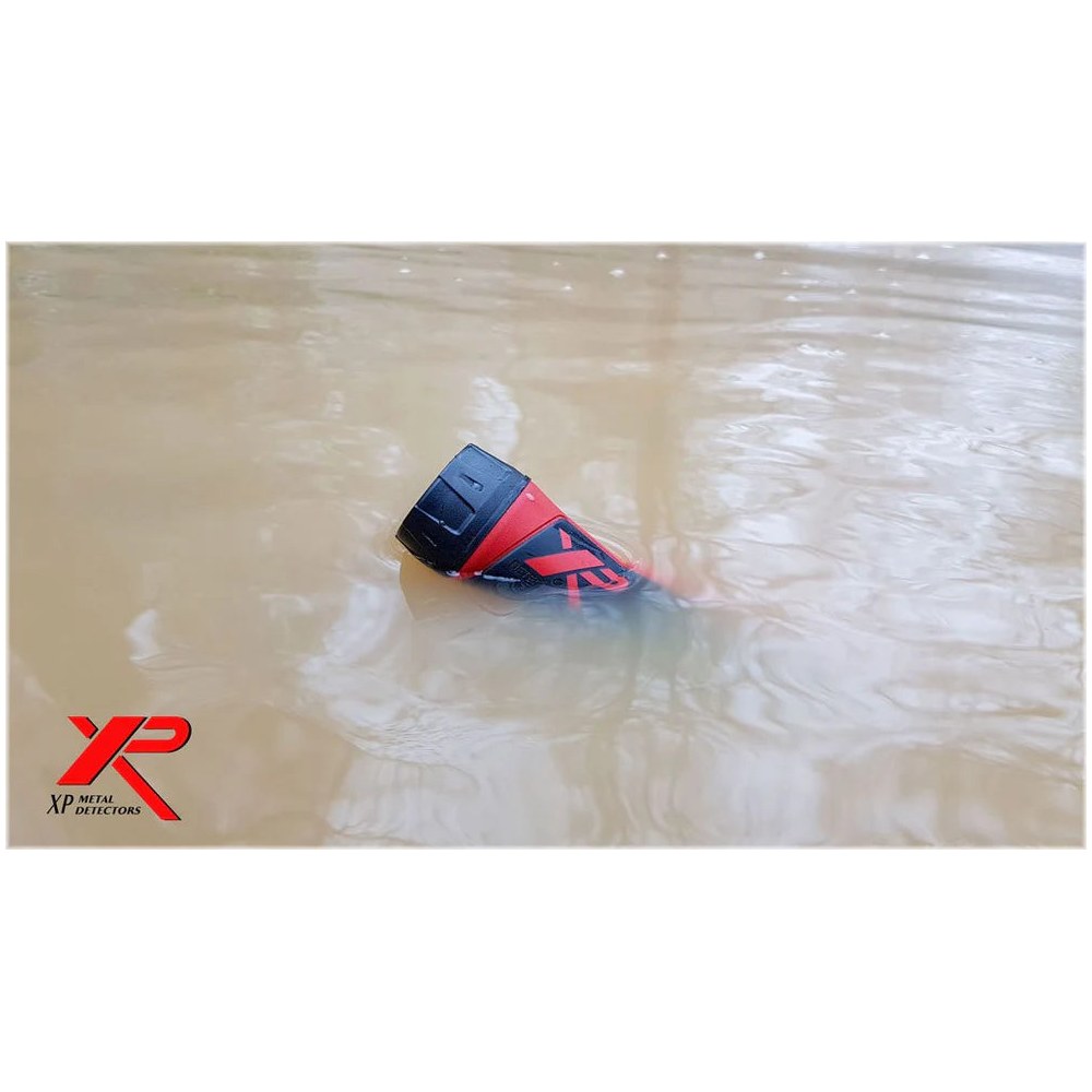 XP MI-6 Pinpointer floating in water showing its waterproof construction